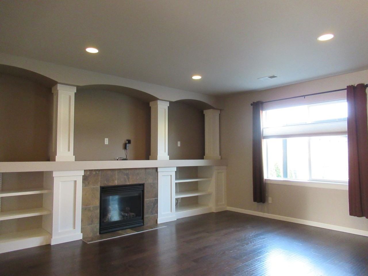 5522 Charlotte Ave Se - Photo 4 of 29