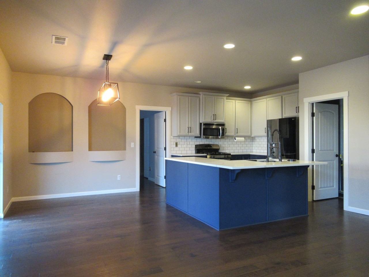 5522 Charlotte Ave Se - Photo 6 of 29