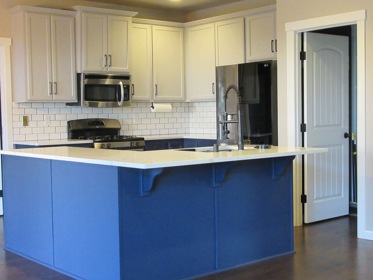 5522 Charlotte Ave Se - Photo 7 of 29
