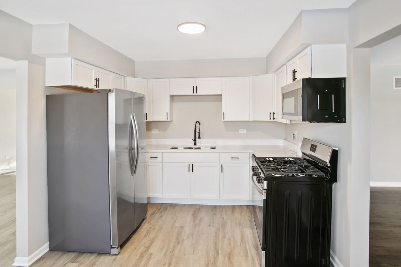 3451 Ithaca Rd - Photo 7 of 32