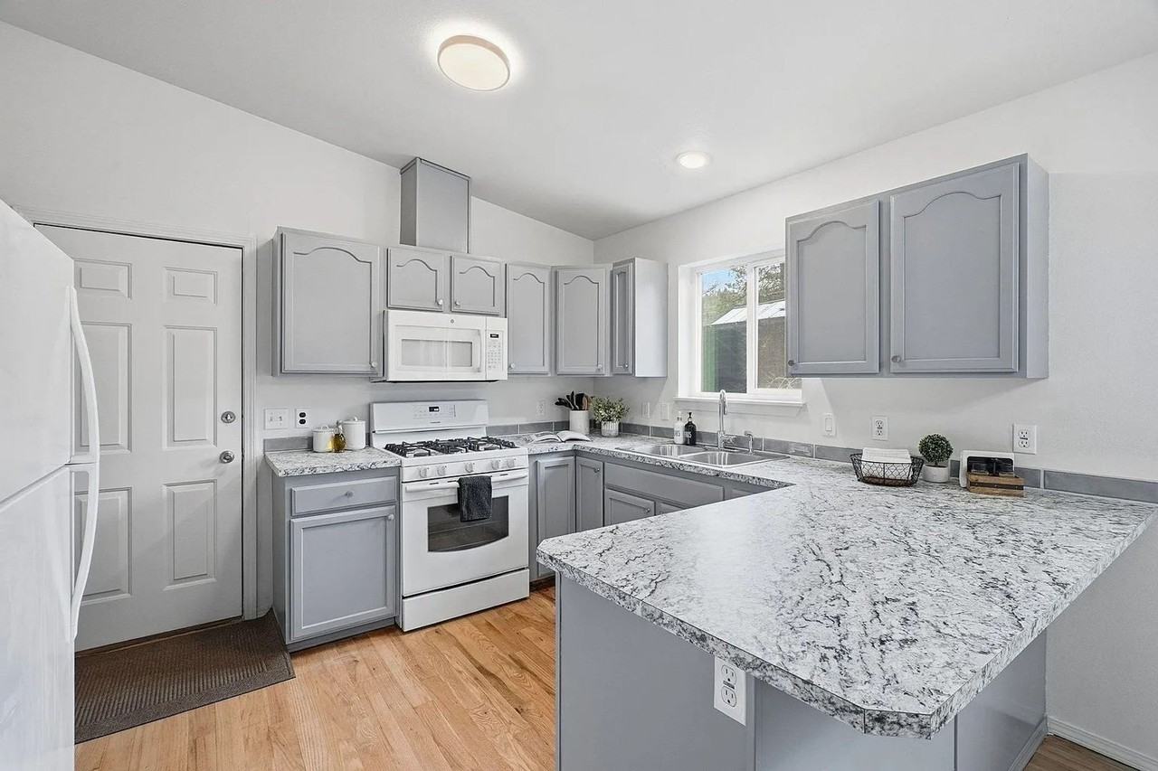 1919 W 27th Ave - Photo 6 of 32