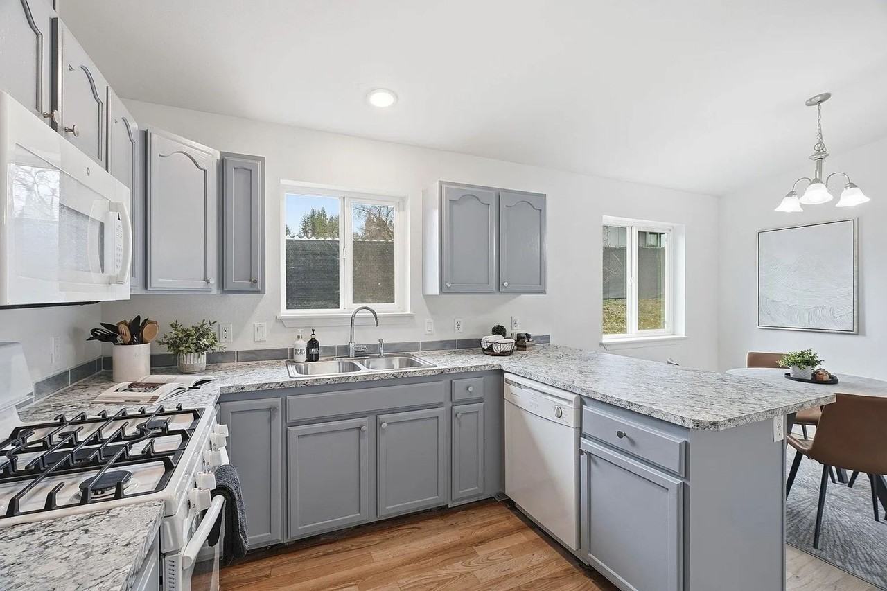 1919 W 27th Ave - Photo 7 of 32