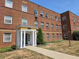 featured image of 13773 Cedar Rd #109