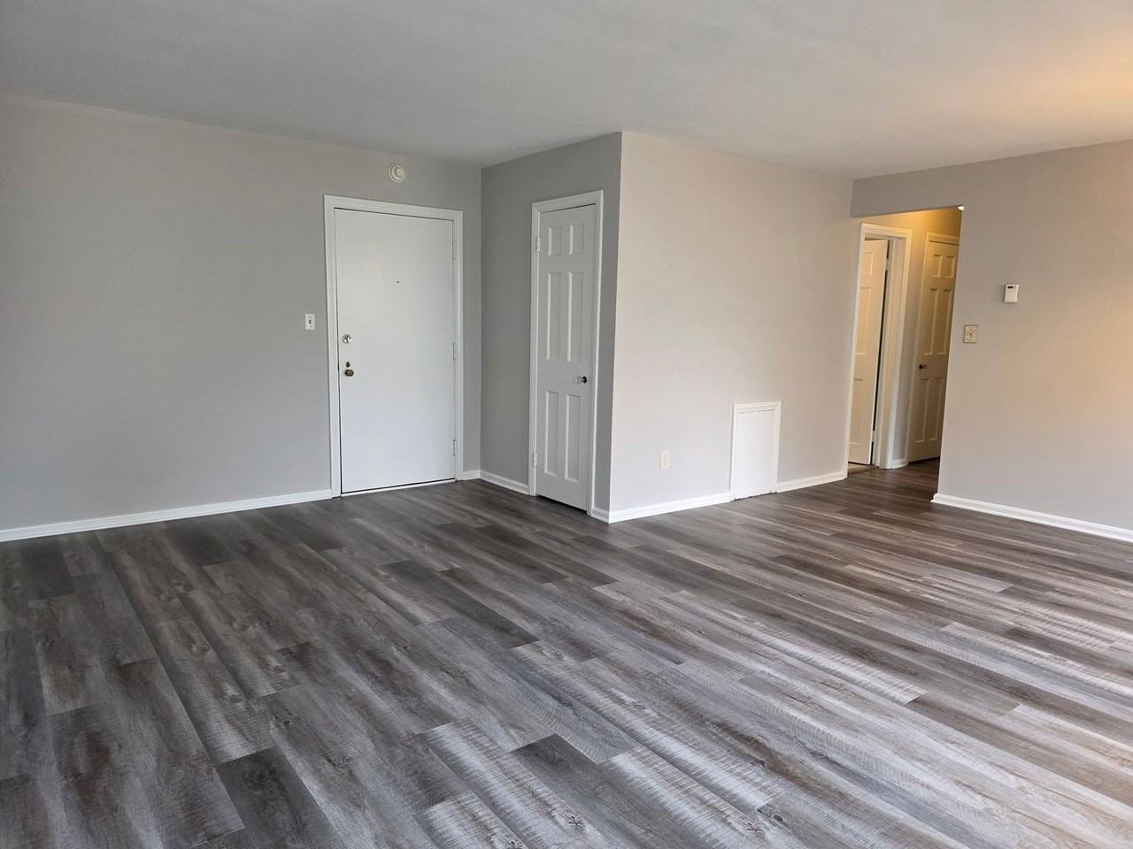 13773 Cedar Rd #109 - Photo 5 of 11