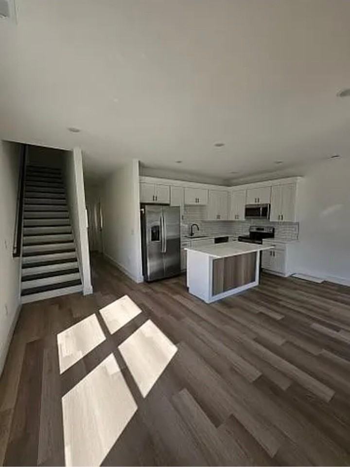 50 Beverly Hills Dr - Photo 2 of 20