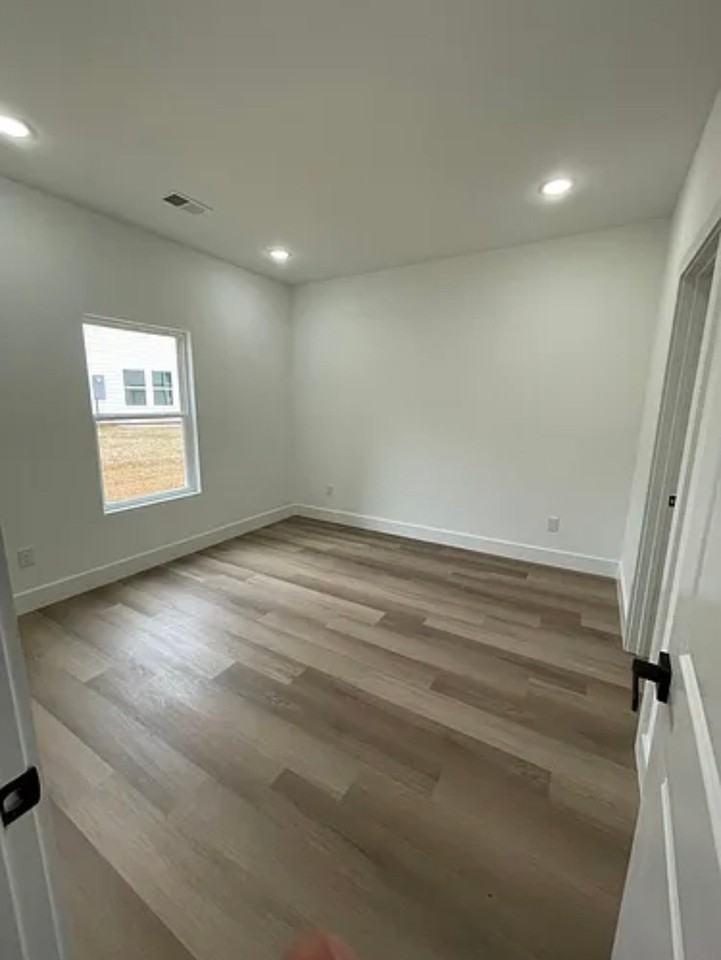 50 Beverly Hills Dr - Photo 3 of 20