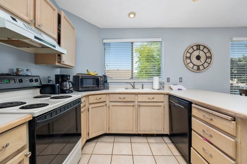 4113 W Cheltonham Way - Photo 7 of 21