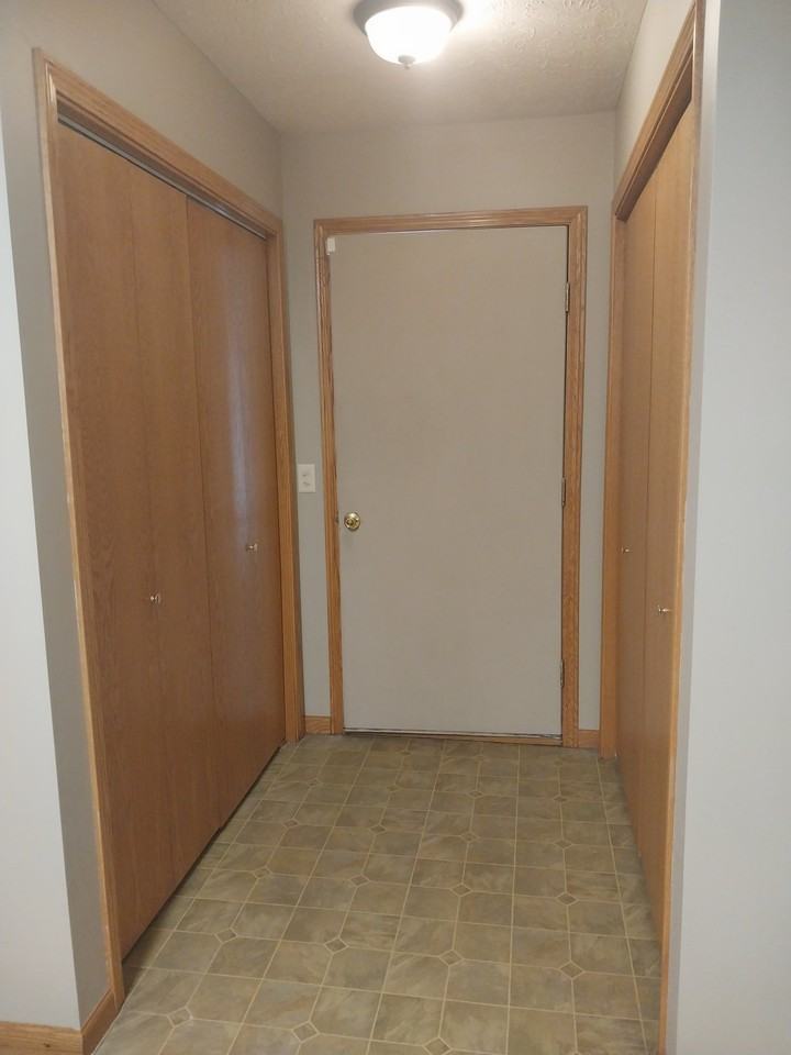 714 Willis Ave #B - Photo 5 of 18