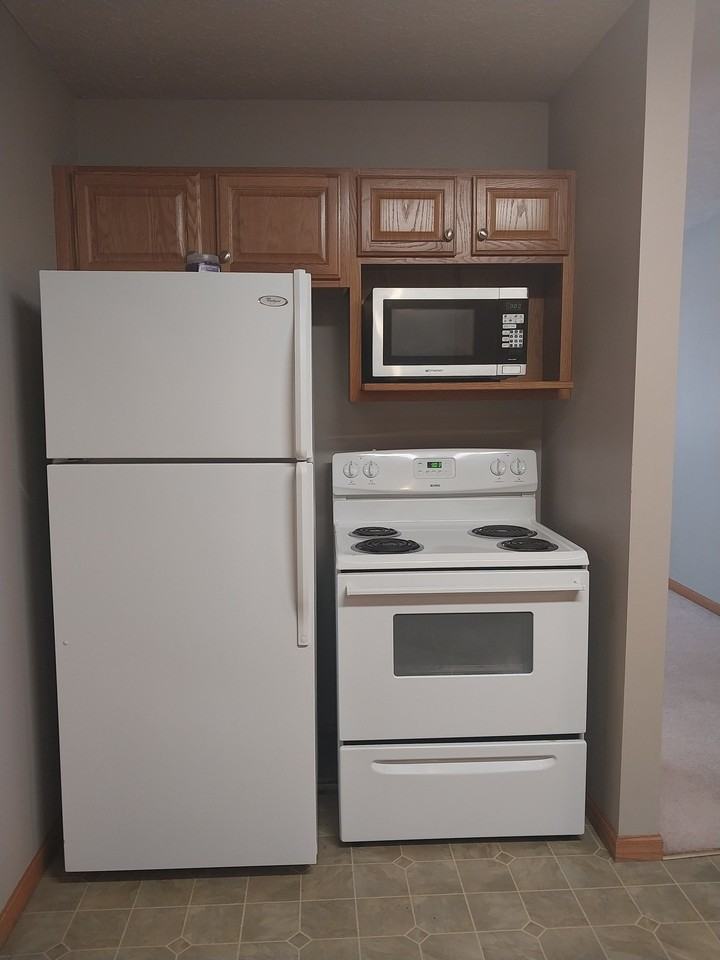 714 Willis Ave #B - Photo 7 of 18
