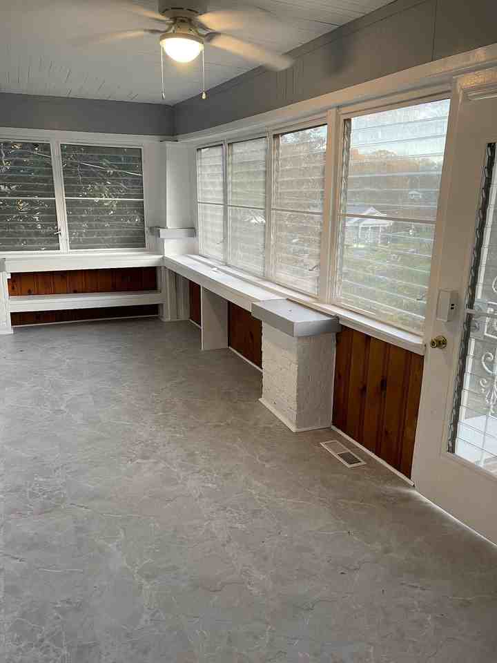 613 Ledford St #A - Photo 4 of 31