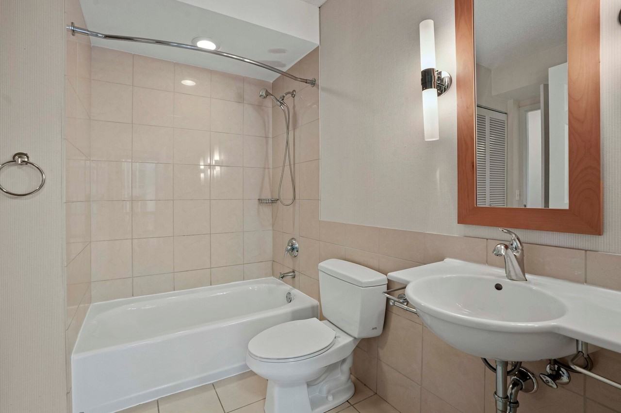 1267 S Michigan Ave - Photo 6 of 14