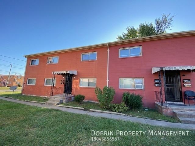 2105 Phaup St #2