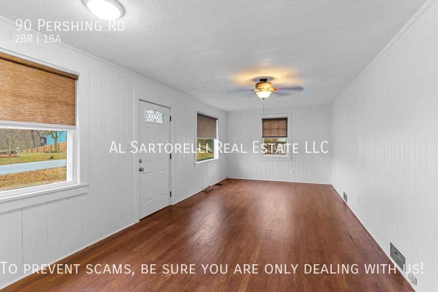 90 Pershing Rd - Photo 6 of 17