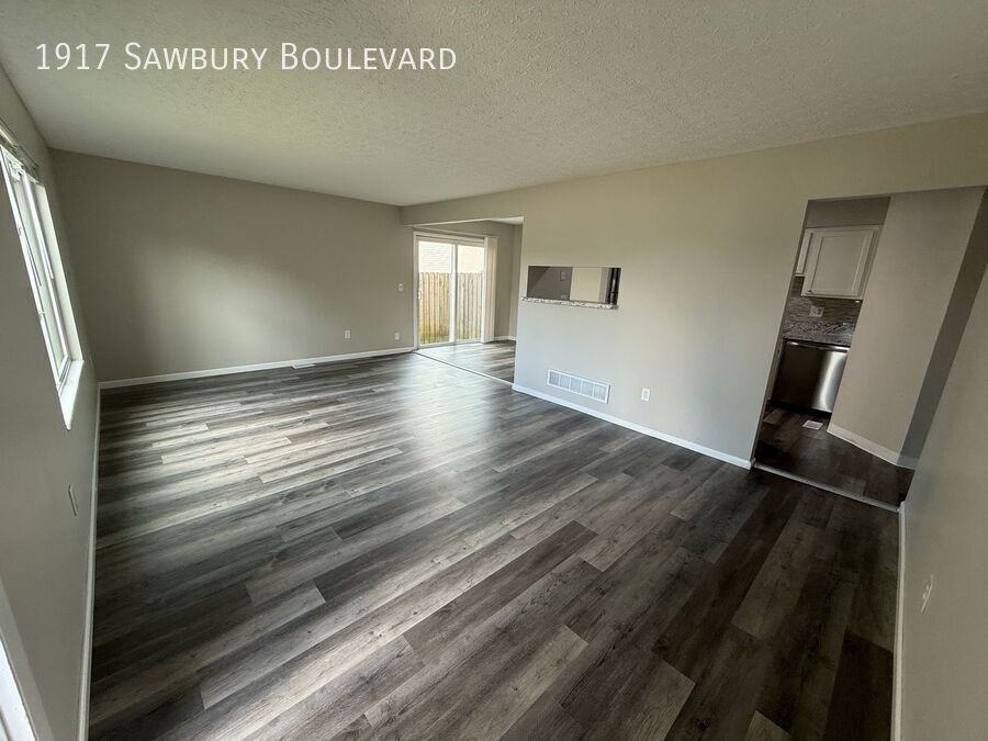 1917 Sawbury Blvd - Photo 2 of 40