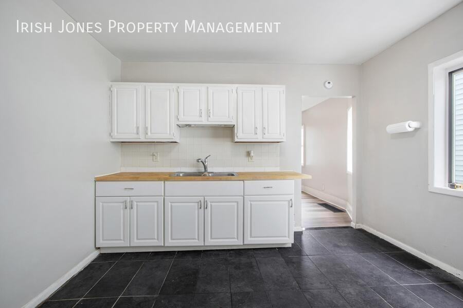 98 Edson St #1 - Photo 3 of 15