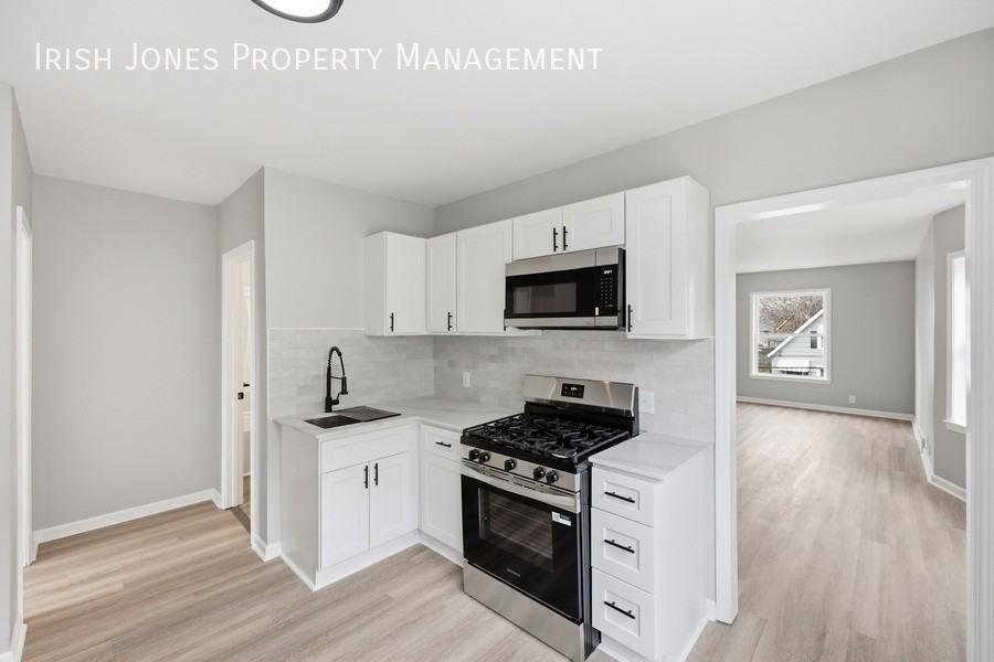 61 Princeton Pl #2 - Photo 6 of 16