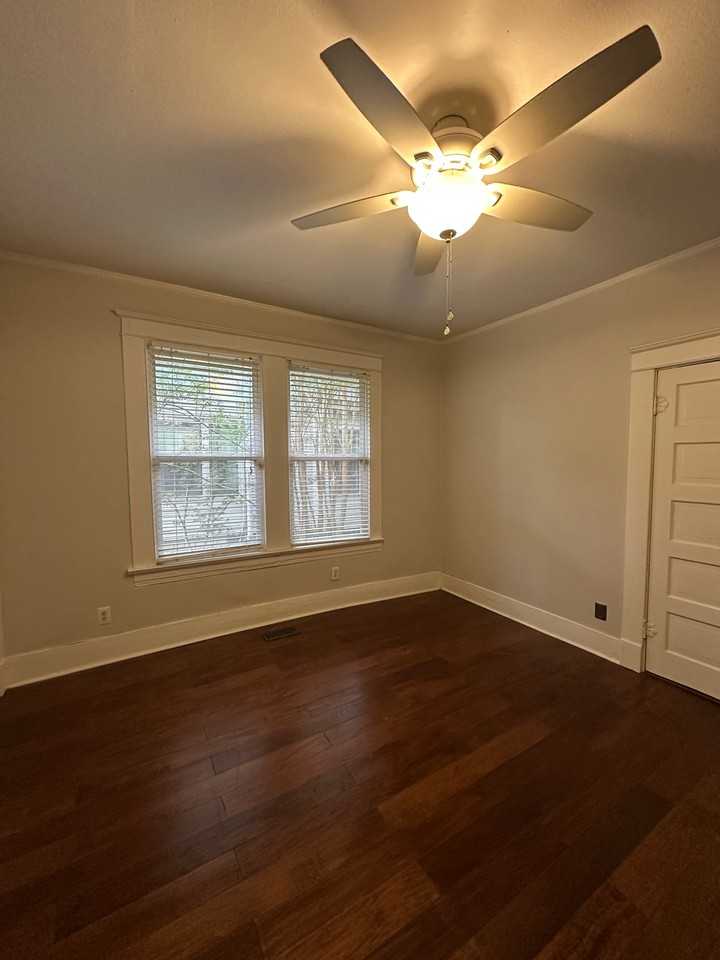 419 Beechwood St - Photo 5 of 8
