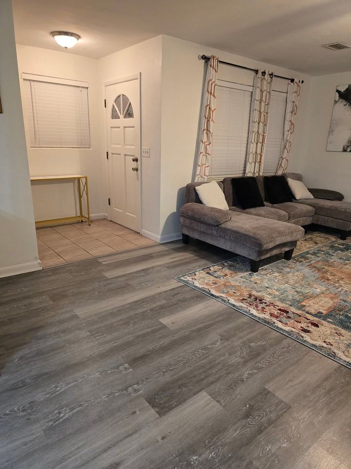 6145 Vasari Dr - Photo 2 of 14