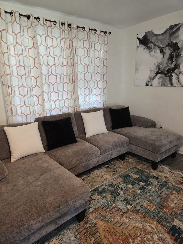 6145 Vasari Dr - Photo 4 of 14