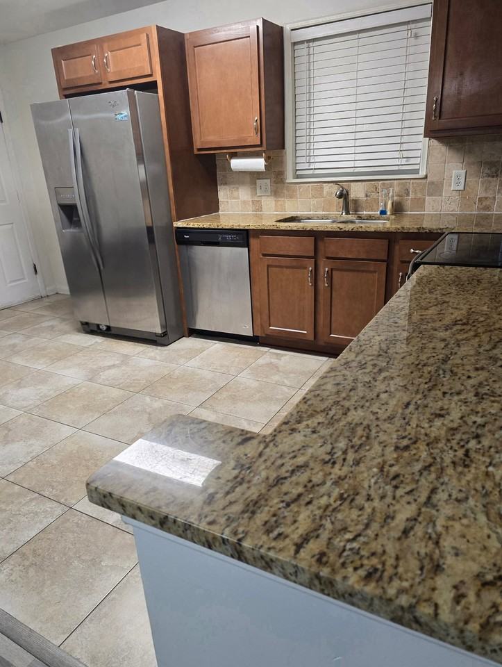 6145 Vasari Dr - Photo 6 of 14
