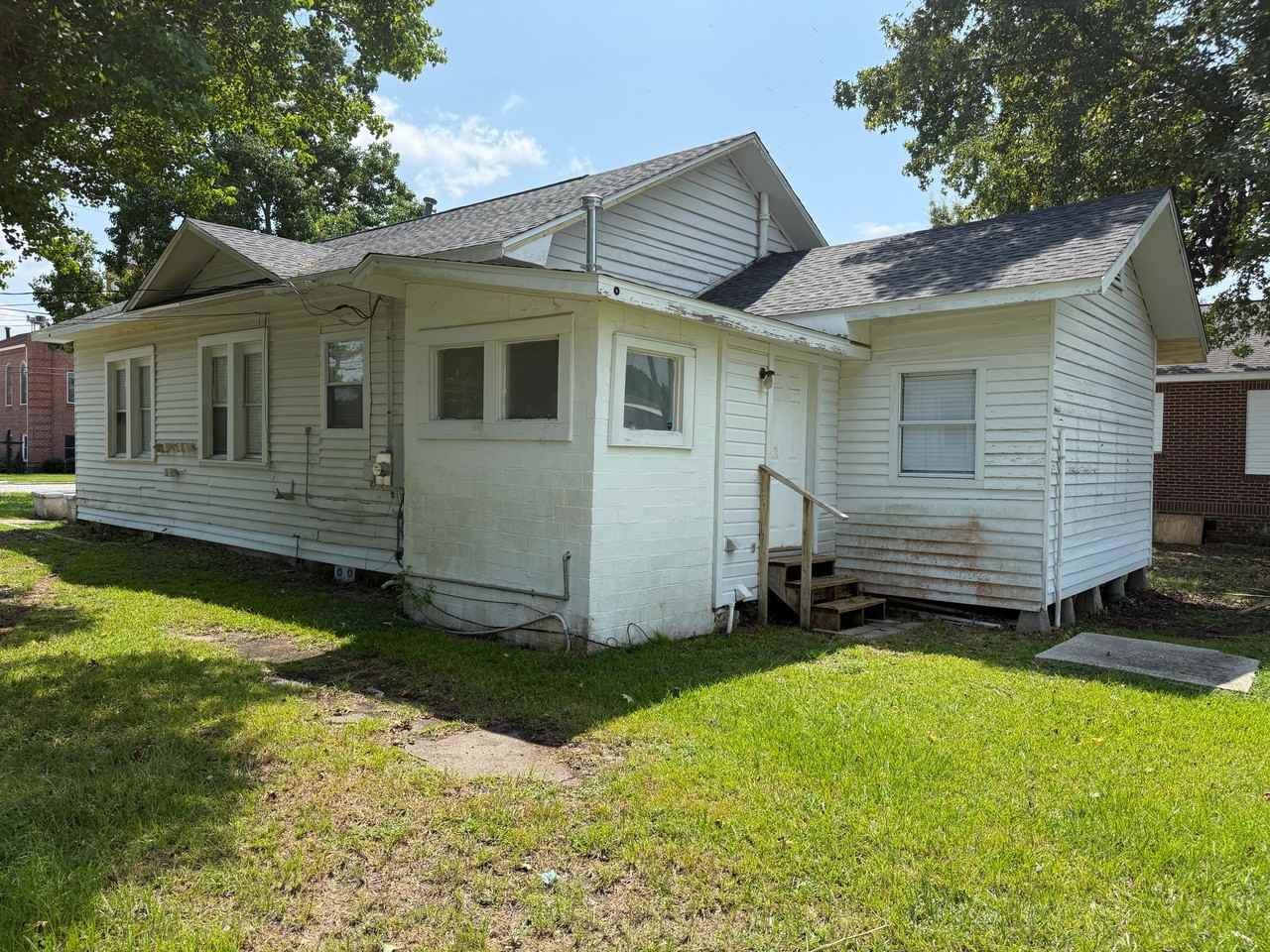 507 Palafox St - Photo 3 of 19