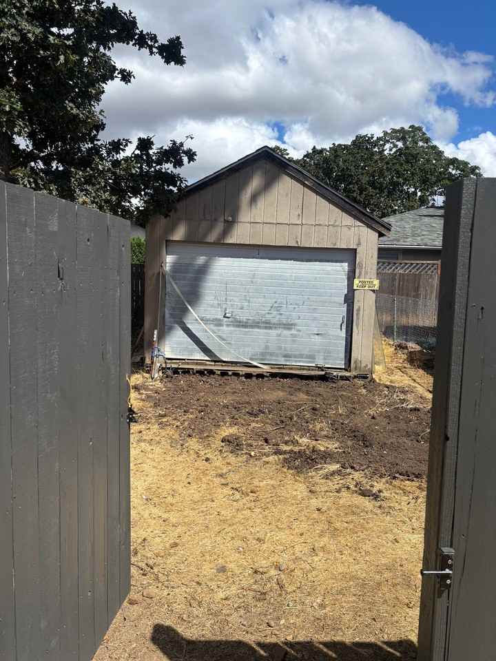 620 23rd St Se - Photo 3 of 31
