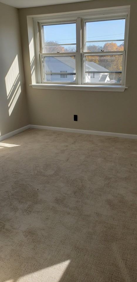209 Green St #5 - Photo 6 of 15