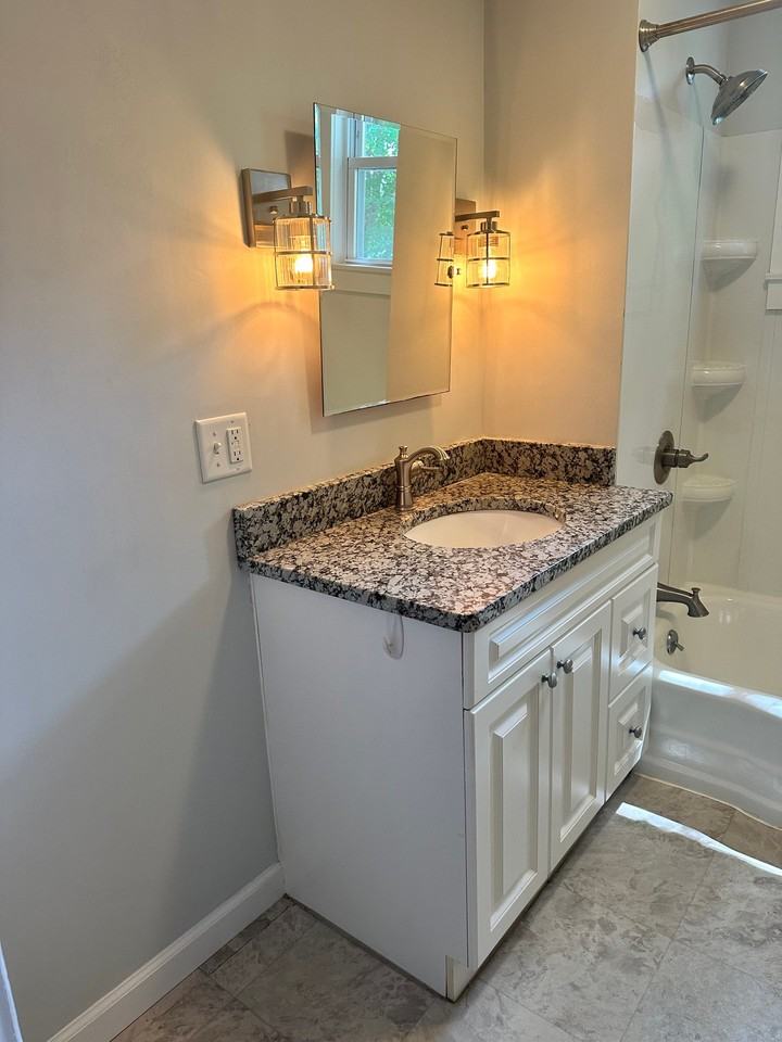 8 Fay St #2 - Photo 5 of 12