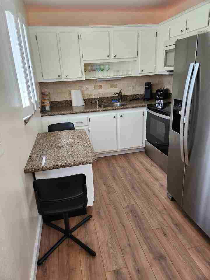 201 Bedford St - Photo 6 of 13