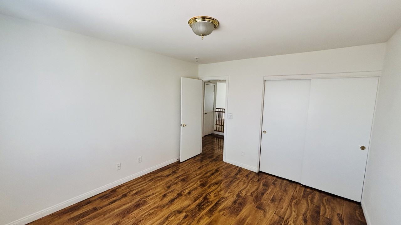 8121 Azure Falls Ct #1 - Photo 7 of 27