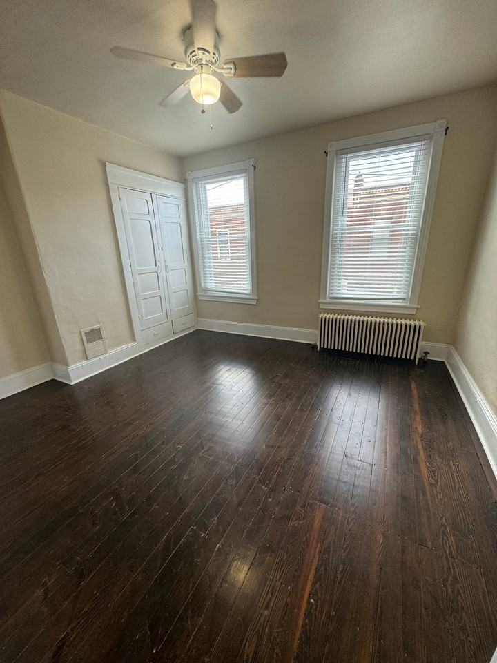 1917 Dudley St - Photo 2 of 13