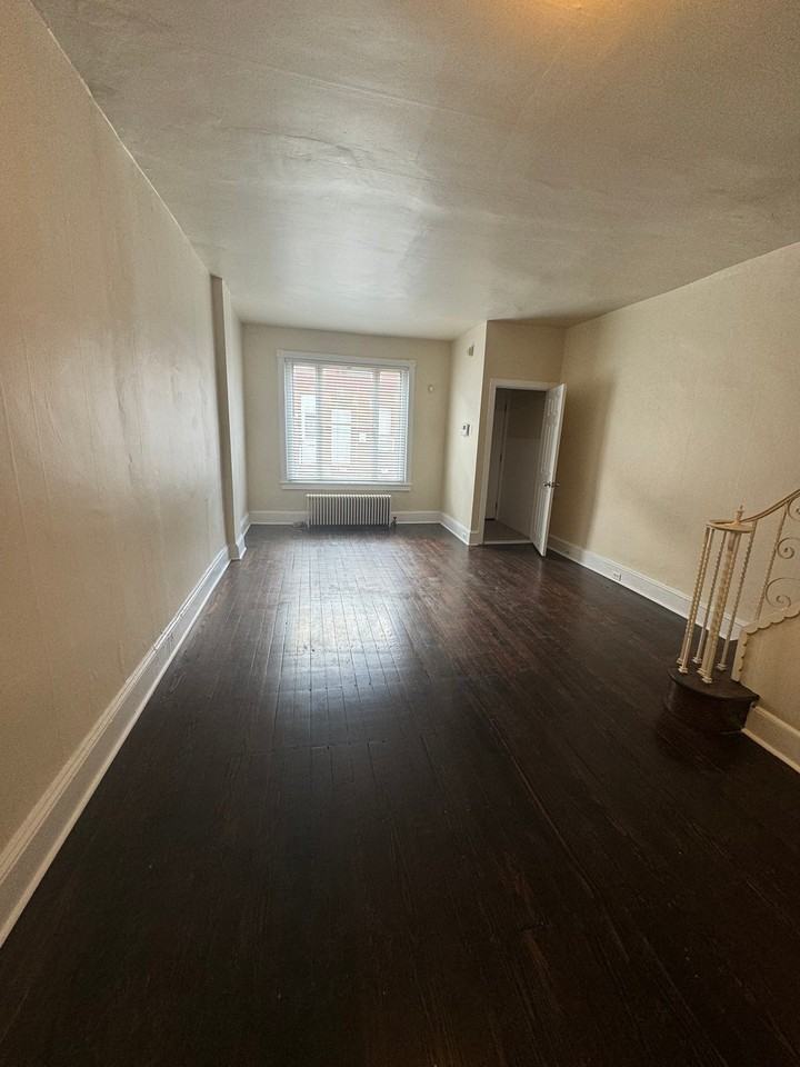 1917 Dudley St - Photo 2 of 12