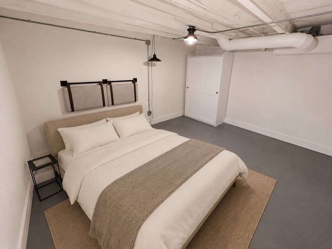 140 N Center St - Photo 4 of 9
