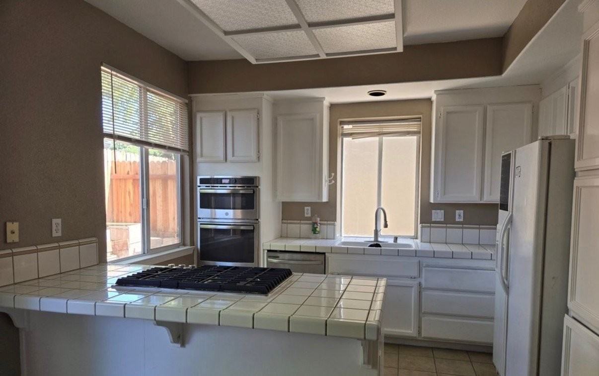 2249 Fallwater Ln - Photo 3 of 8
