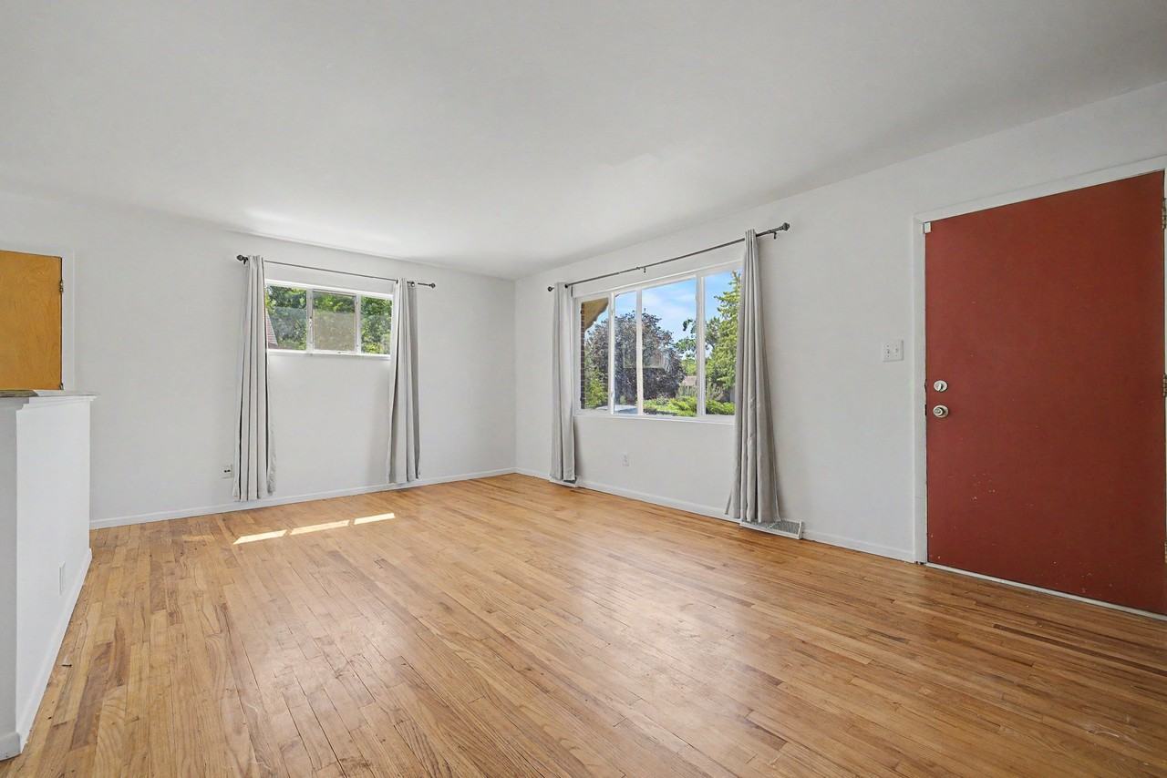 6675 W Arizona Ave - Photo 4 of 20
