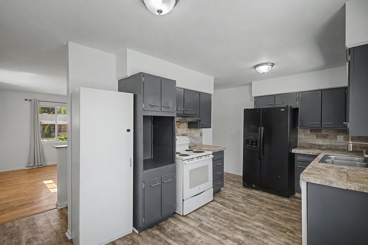 6675 W Arizona Ave - Photo 7 of 20