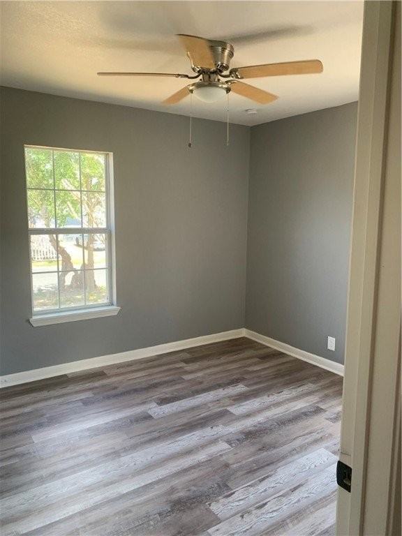 913 Azalea Dr - Photo 6 of 11