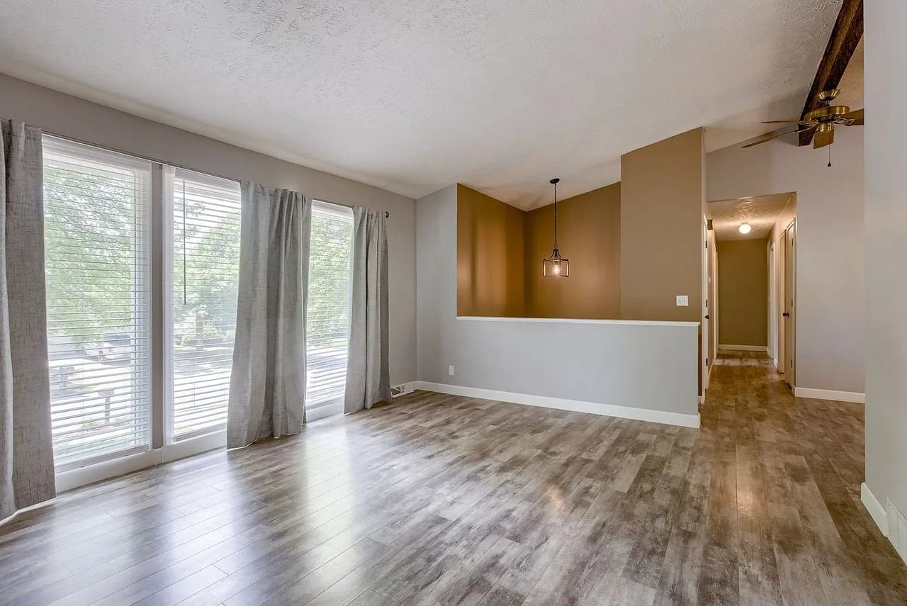 15412 Y St - Photo 3 of 20