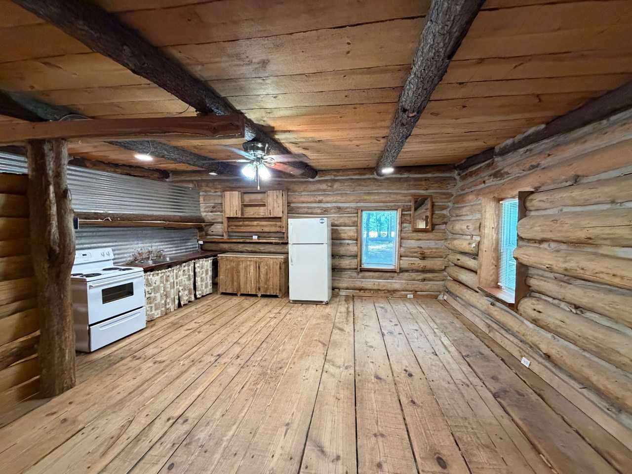 76 Young Rd - Photo 4 of 8