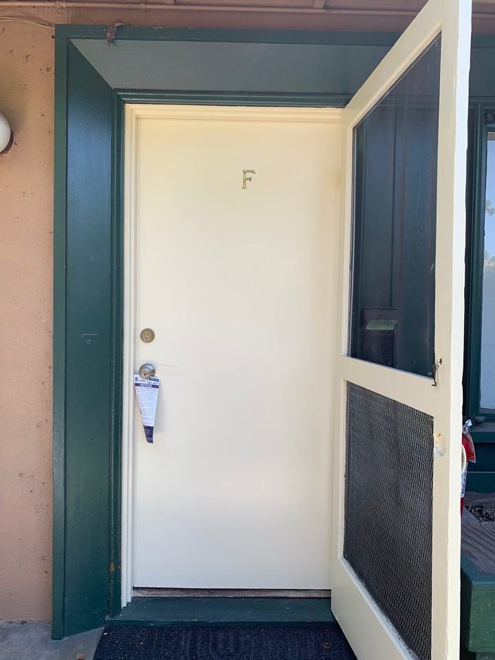 580 N Madison Ave #F - Photo 3 of 15