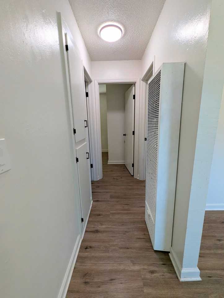 19 Pinedale Ave #19 - Photo 5 of 11