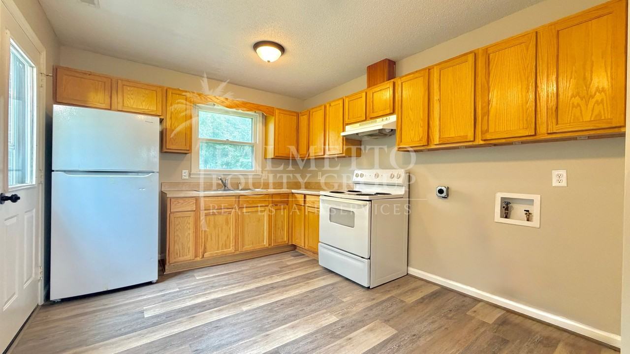116 Boles St #A - Photo 3 of 11