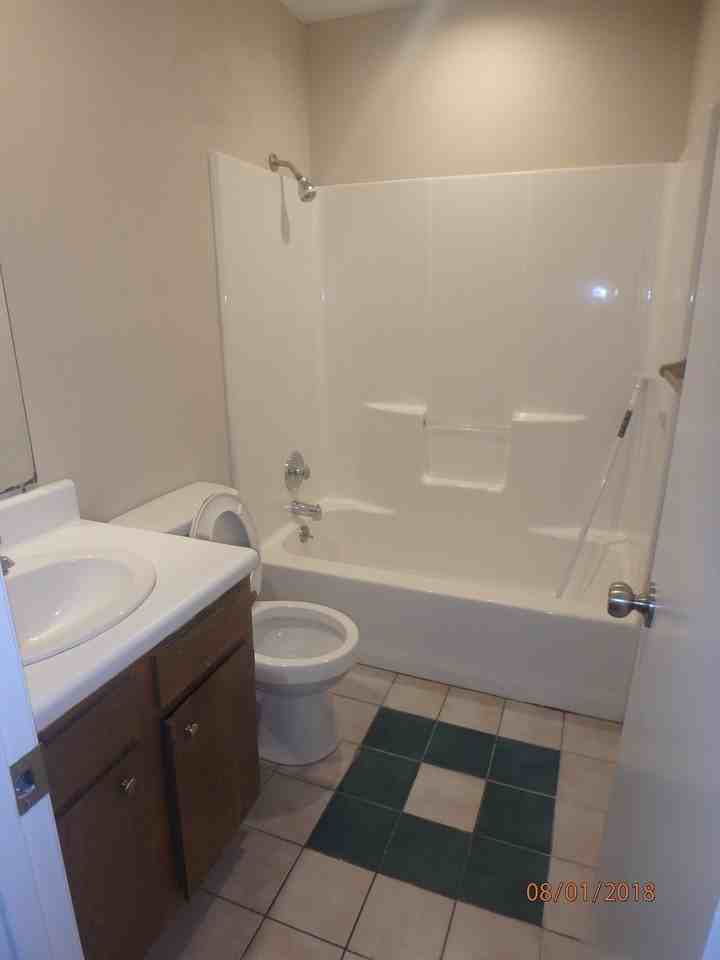 218 Wyndham Circle Dr - Photo 3 of 8