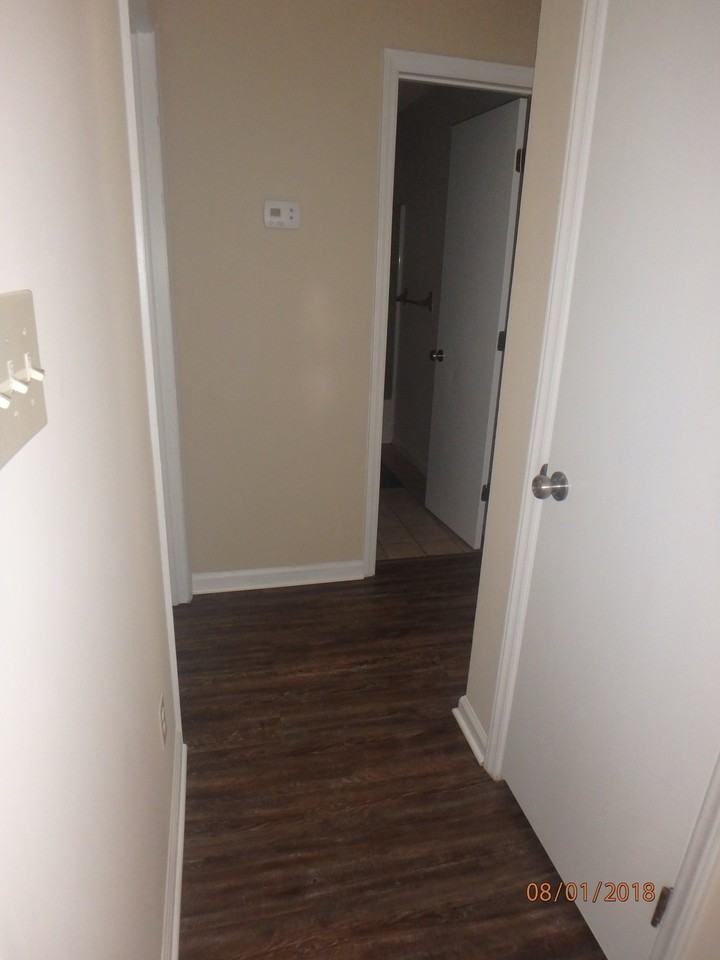 218 Wyndham Circle Dr - Photo 7 of 8