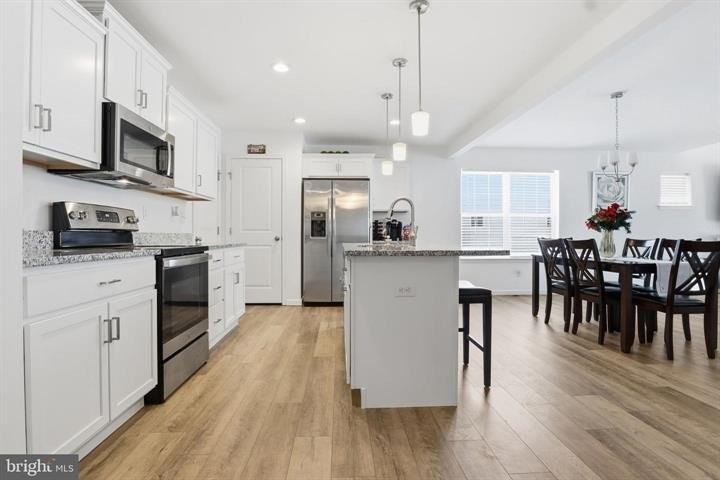7450 Saint Patrick Ct - Photo 2 of 16