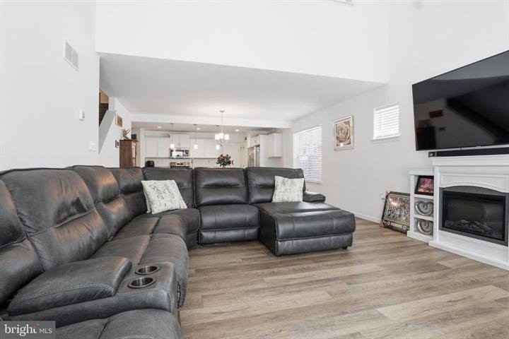 7450 Saint Patrick Ct - Photo 7 of 16
