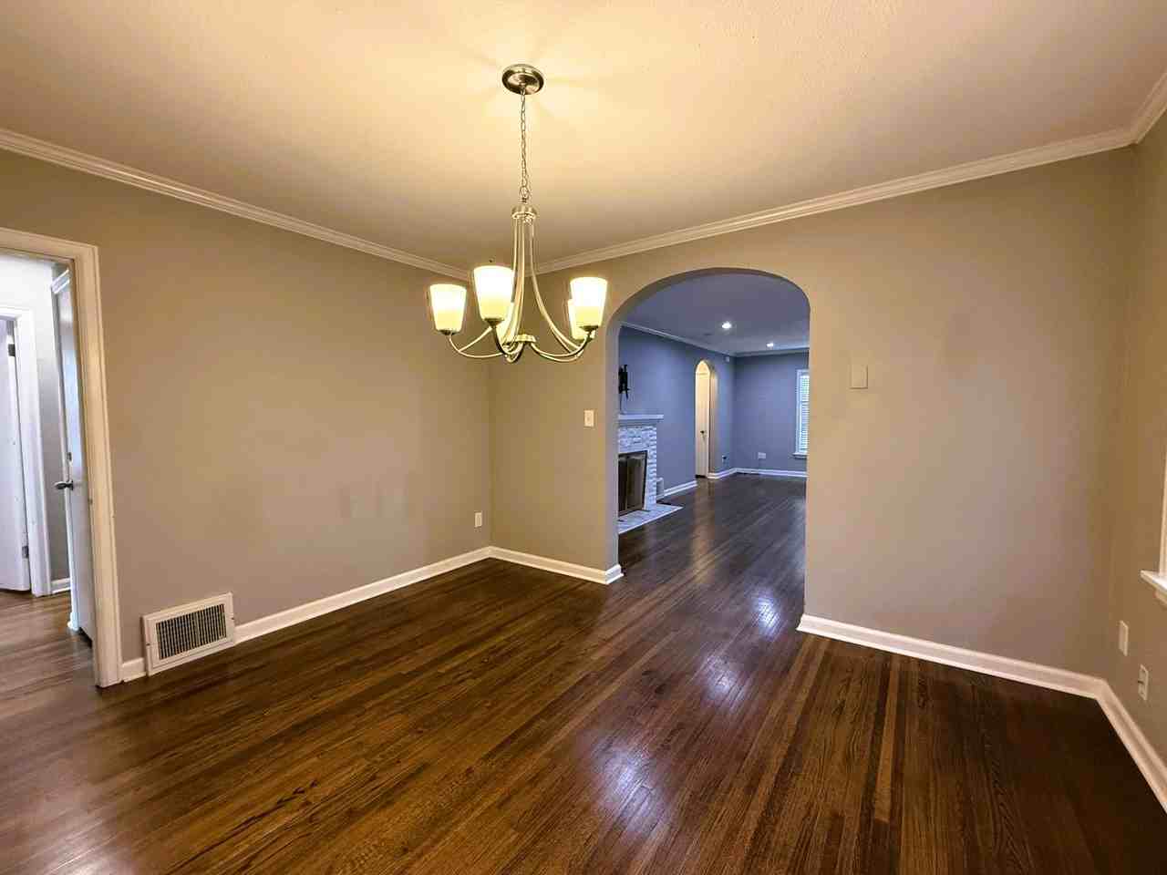 514 S Crestway St - Photo 7 of 20