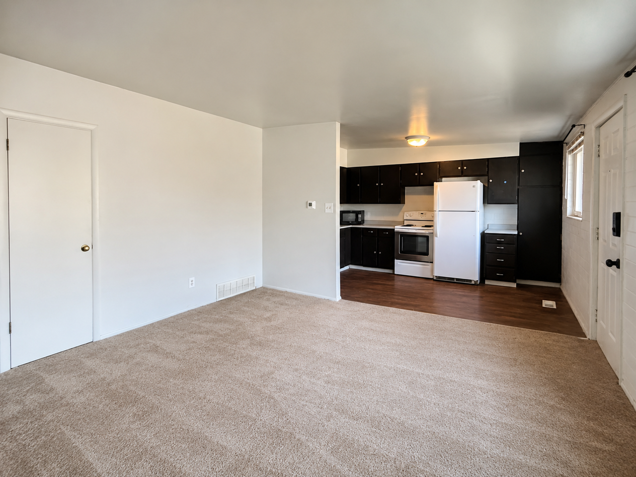 462 E Granite Ave #462-2 - Photo 2 of 14