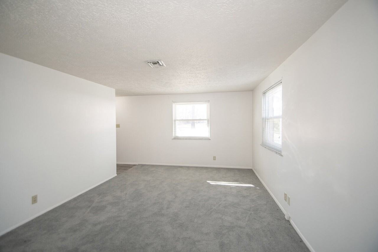 8636 E Edgewood Ave - Photo 3 of 20