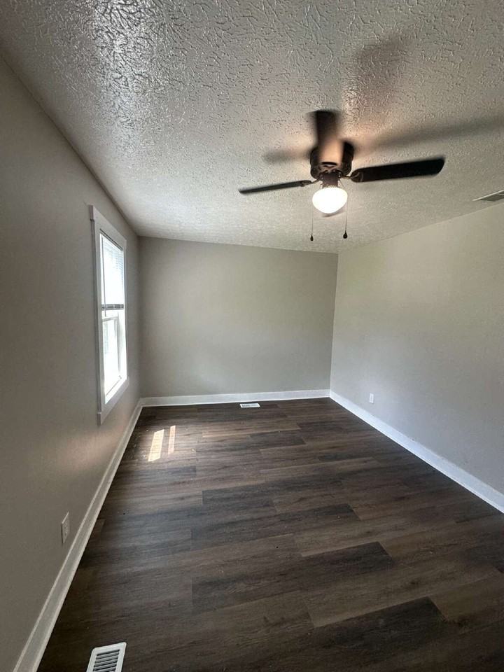 3417 Duncan St - Photo 4 of 5